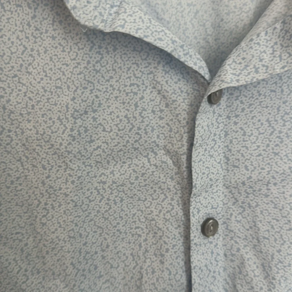Reaction Kenneth Cole Dress shirt